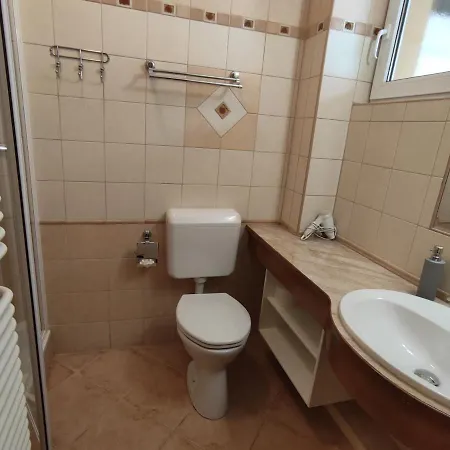 Garda Apartmanház Apartamento