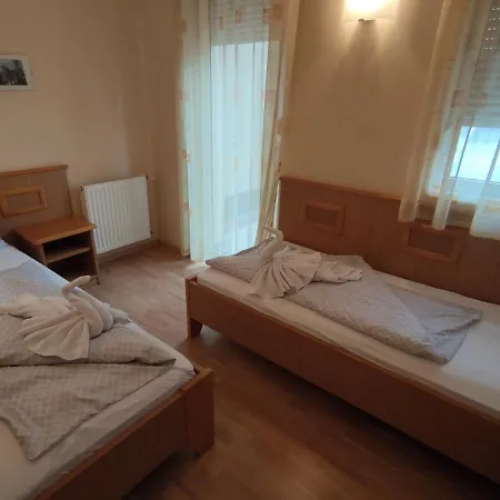 Garda Apartmanház * Hévíz