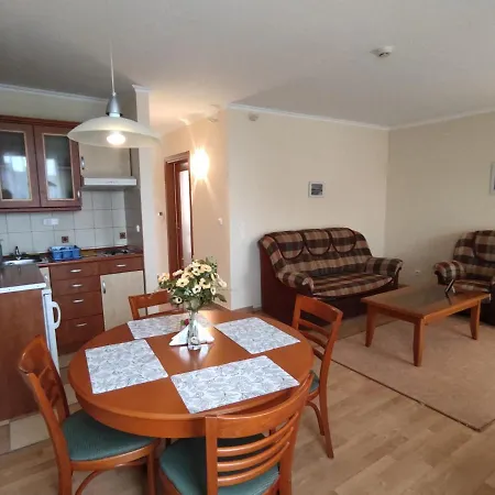 Garda Apartmanház *