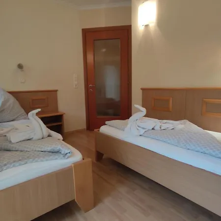 Garda Apartmanház *